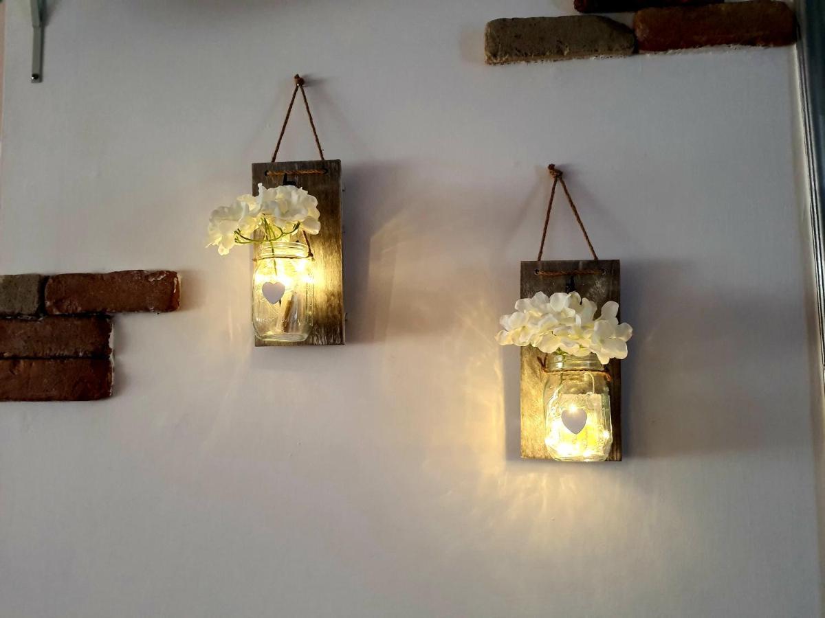 Shabby Chic Rooms Con Cucina E Giardino Privato Pomarico Luaran gambar