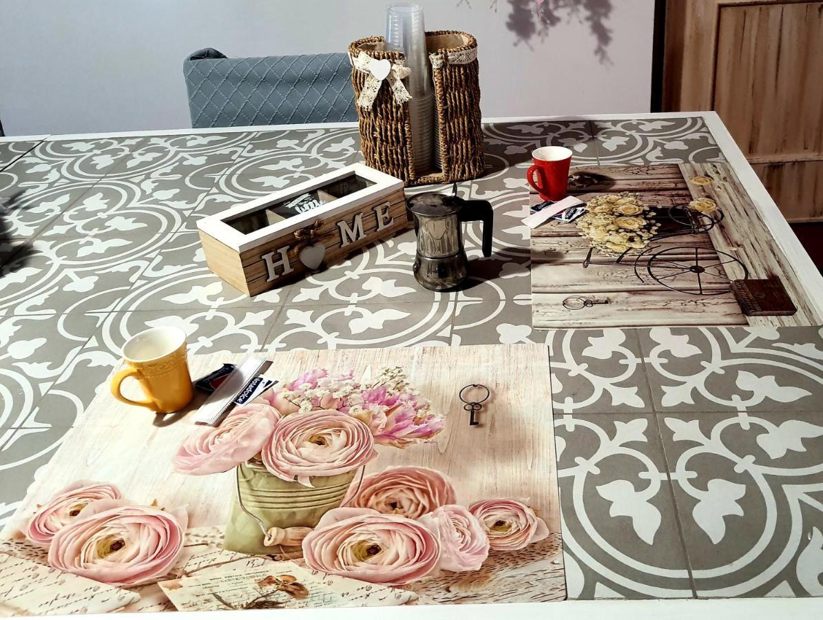 Shabby Chic Rooms Con Cucina E Giardino Privato Pomarico Luaran gambar
