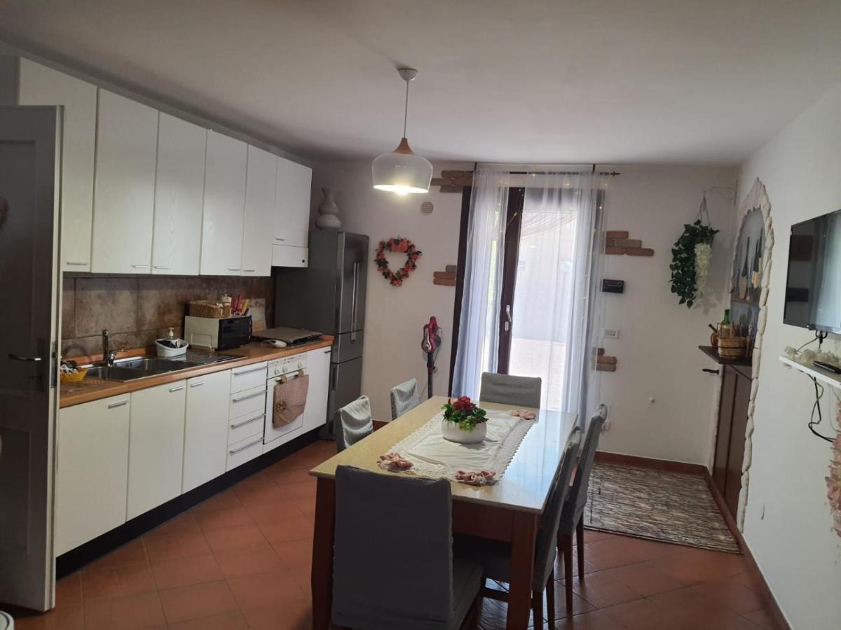 Shabby Chic Rooms Con Cucina E Giardino Privato Pomarico Luaran gambar