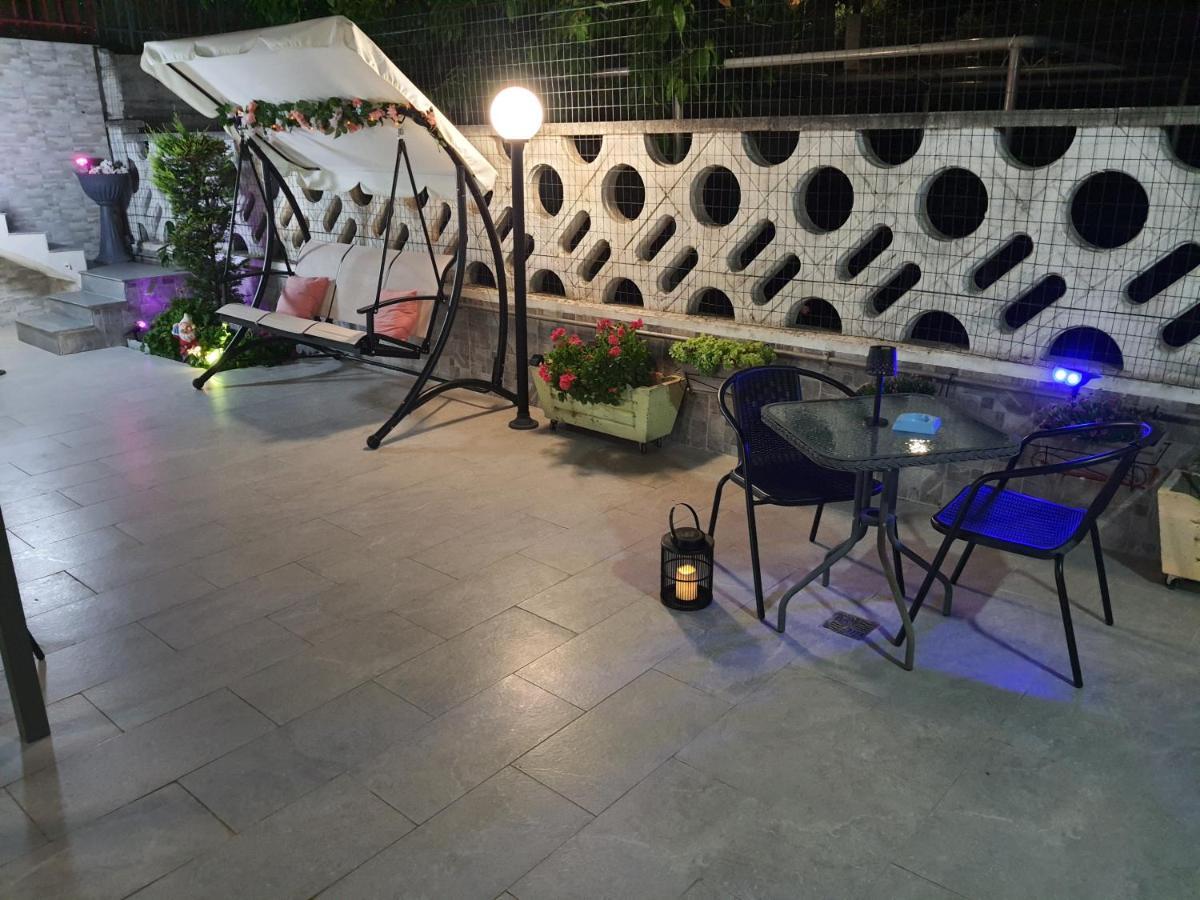 Shabby Chic Rooms Con Cucina E Giardino Privato Pomarico Luaran gambar